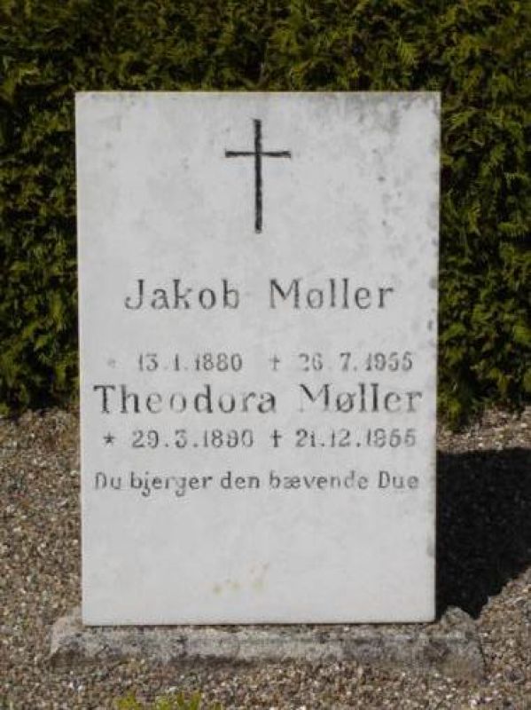 Theodora Moeller.jpg